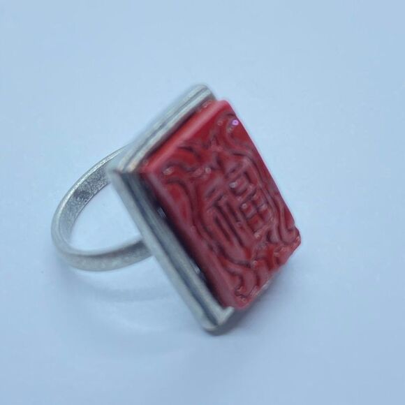 Unique Vintage Silver Tone Faux Cinnabar Rectangular Statement Ring - Size 6 - Picture 2 of 9
